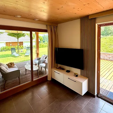 Lux - Sauna And Hot Tub *