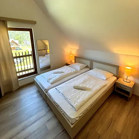 Lux - Sauna And Hot Tub