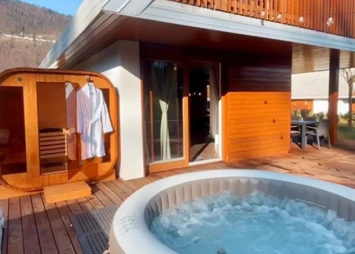 Lux - Sauna And Hot Tub *